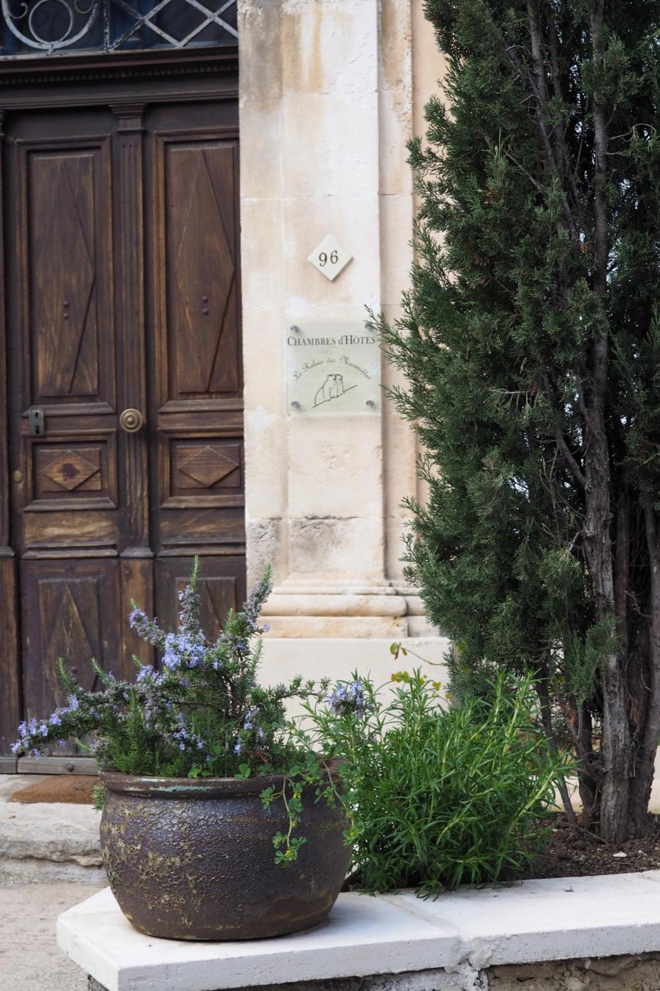 Chambres D'Hotes Le Relais Des Marmottes En Luberon Lagnes Exterior photo